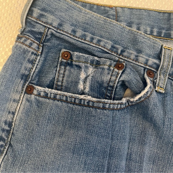 Lucky Brand Straight Leg Short Inseam Light Blue Jeans B8/27 - Picture 3 of 15